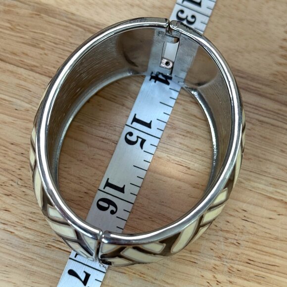 Banana Republic Herringbone Enamel Hinged Bracelet 5.5"-7.25" Adjustable Fit Cre - Picture 5 of 7